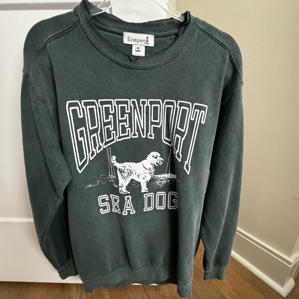 First port Crewneck